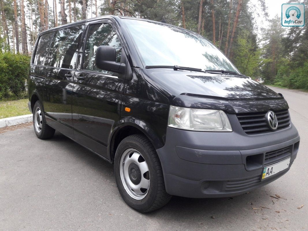 Автомобиль volkswagen transporter