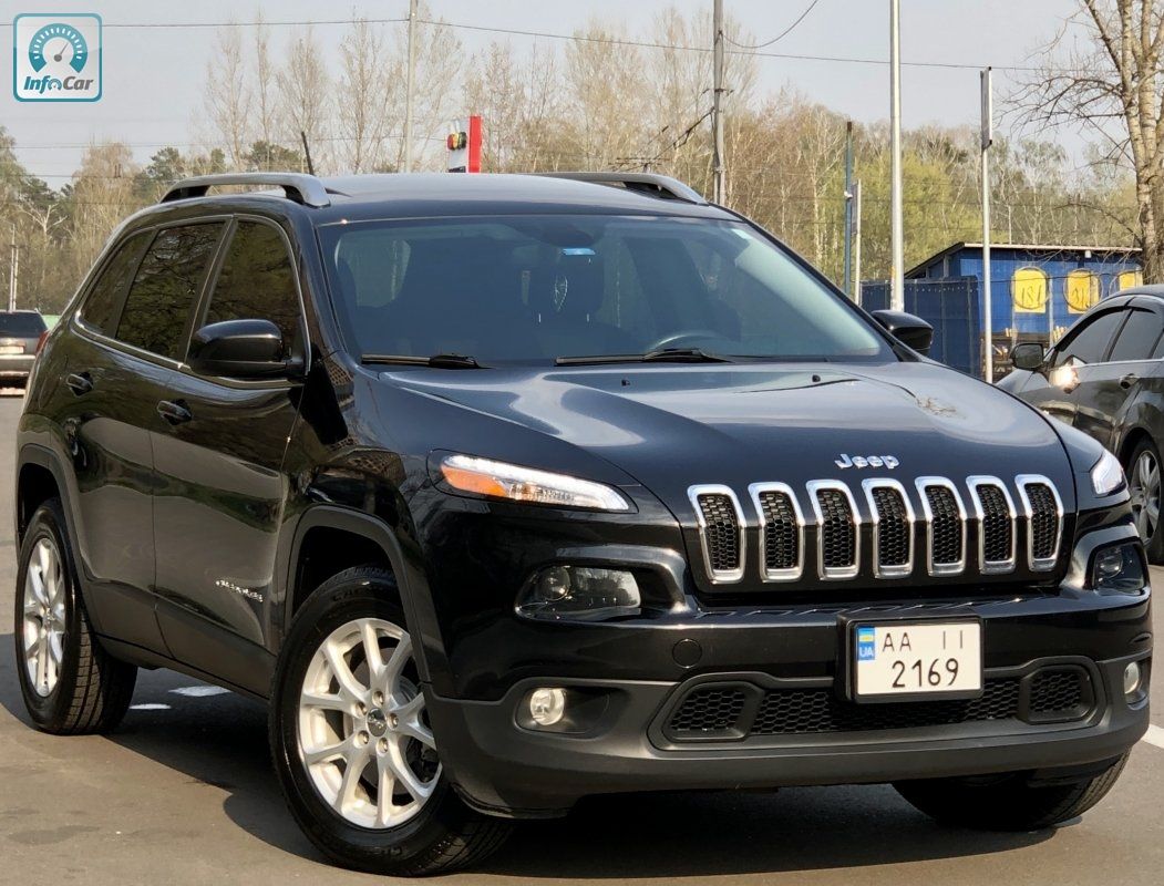 Купить автомобиль Jeep Cherokee 3.2 Latitude 2014 (черный