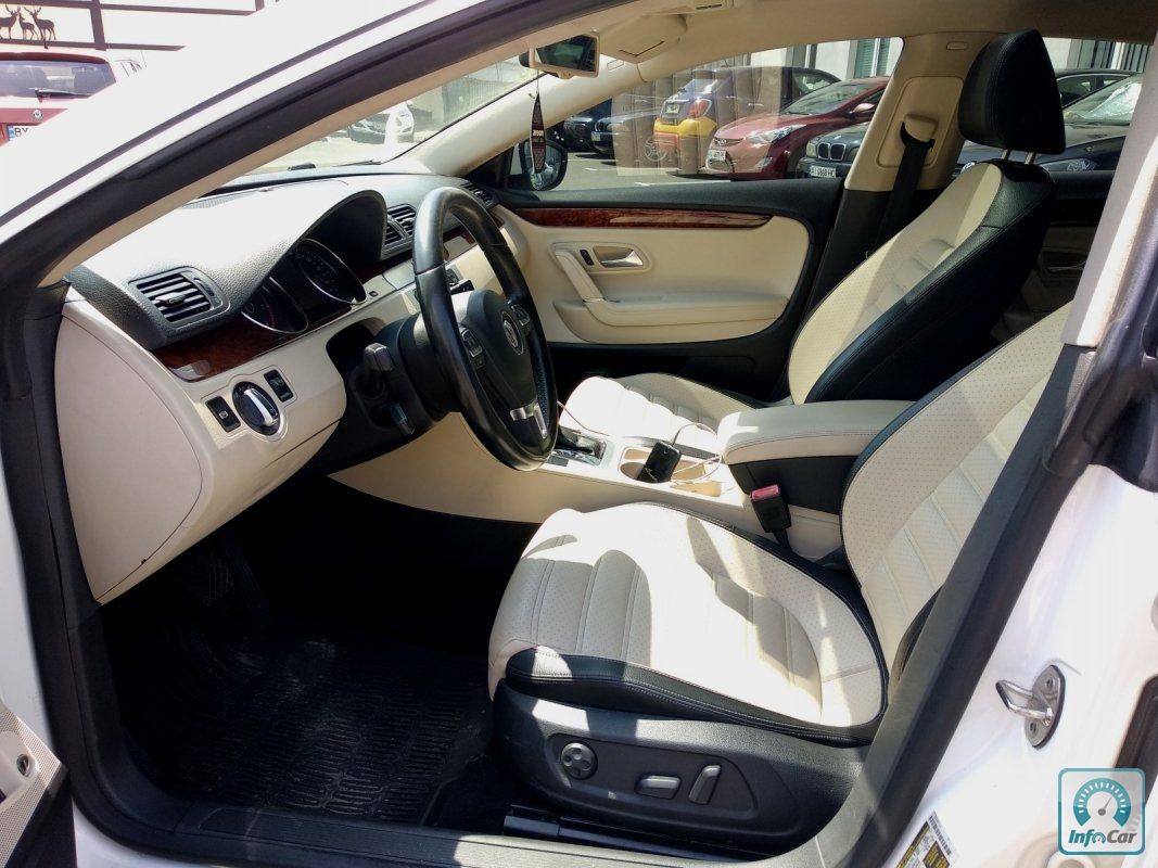 Volkswagen Passat CC 2010