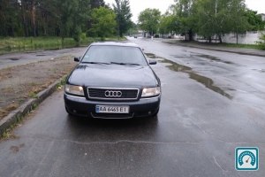 Audi A8  1999 798189