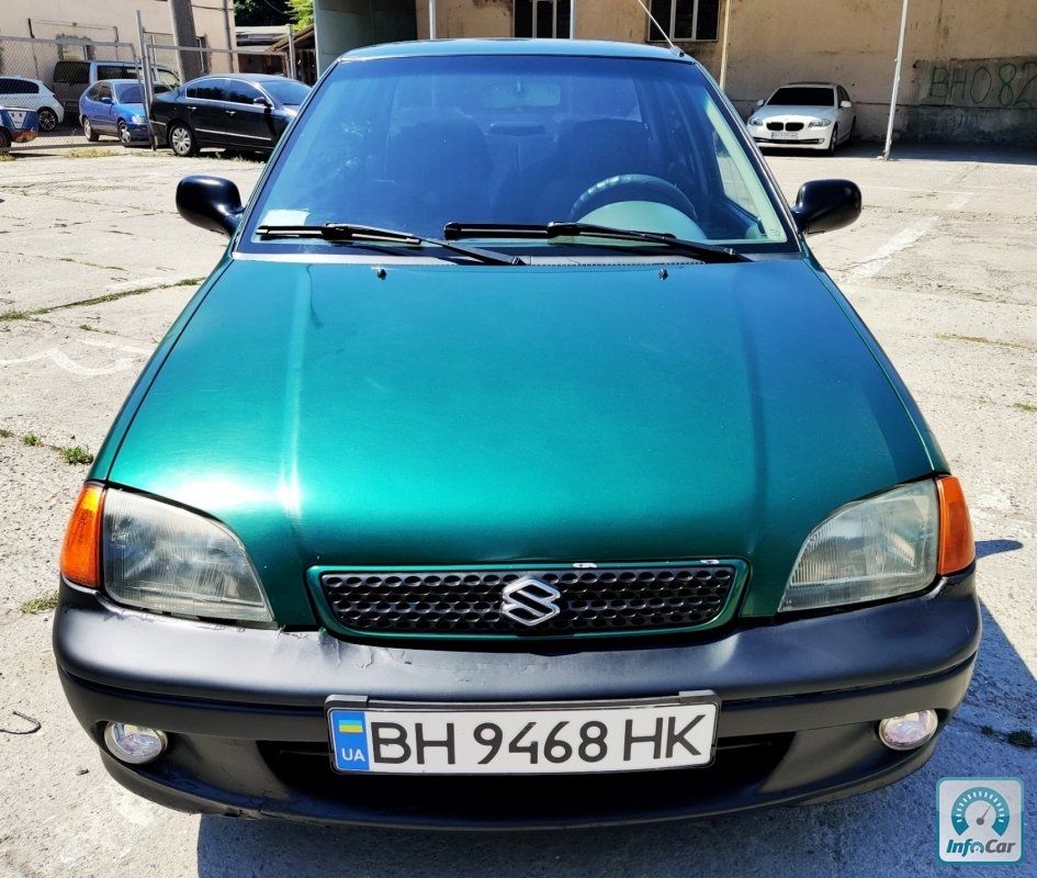 Купить автомобиль Suzuki Swift 2000 (зеленый) с пробегом