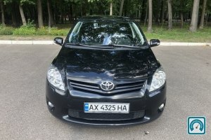 Toyota Auris Prestige 2012 799272