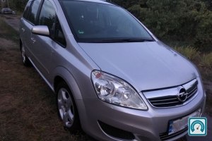 Opel Zafira B 2008 799548