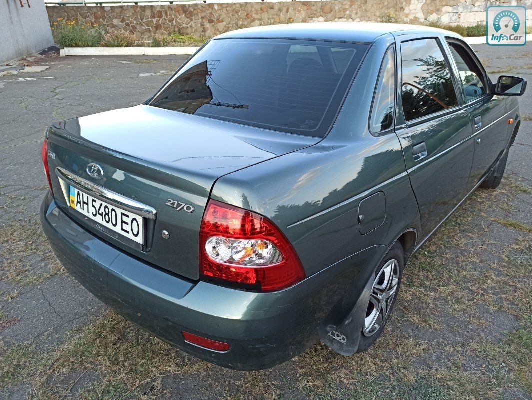 Lada priora 2008