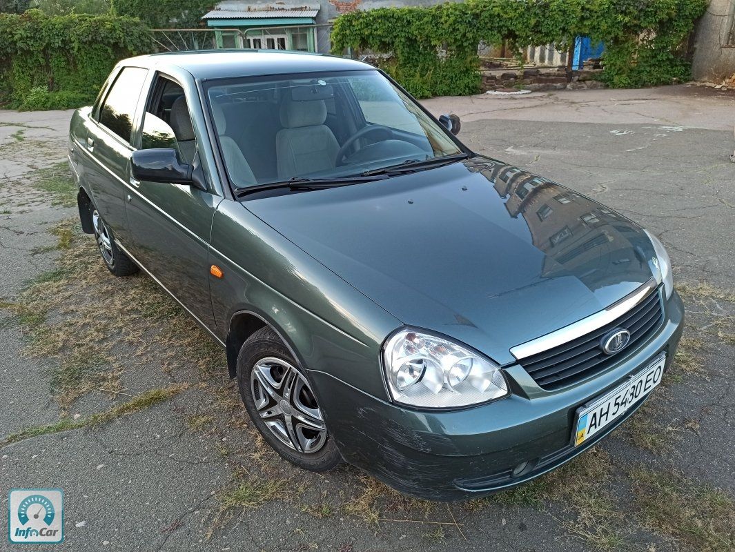Lada priora 2008