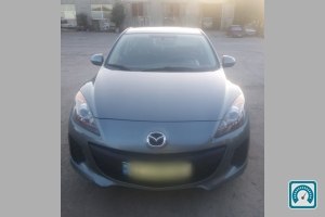 Mazda 3  2012 800060