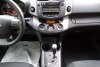 Toyota RAV4  2011.  8