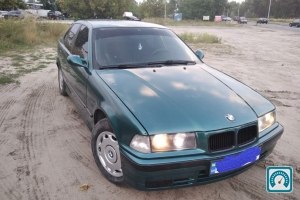BMW 3 Series  1995 800132