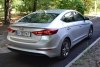 Hyundai Elantra  2017.  5