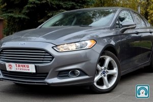 Ford Fusion  2013 800949