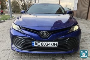 Toyota Camry LE Distronic 2018 802424