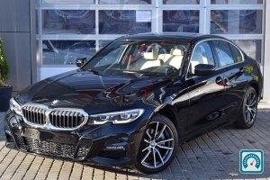 BMW 3 Series  2019 802449