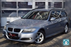 BMW 3 Series  2012 802512