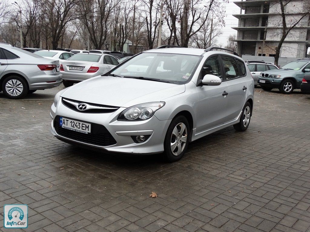 Hyundai i30 2011 года