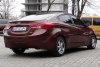Hyundai Elantra  2013.  4