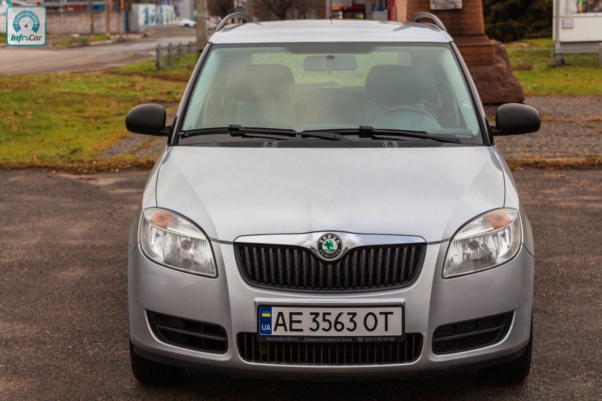 Автомобиль Skoda Fabia 2009