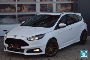 Ford Focus ST 2017 804782