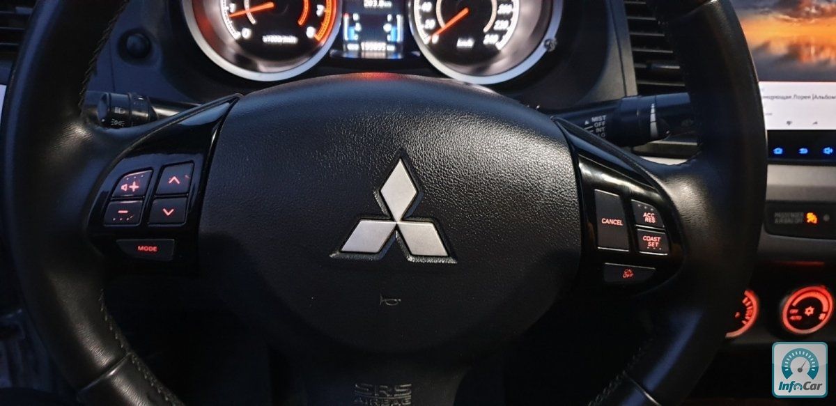 Часы mitsubishi lancer