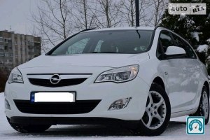 Opel Astra  2011 805290