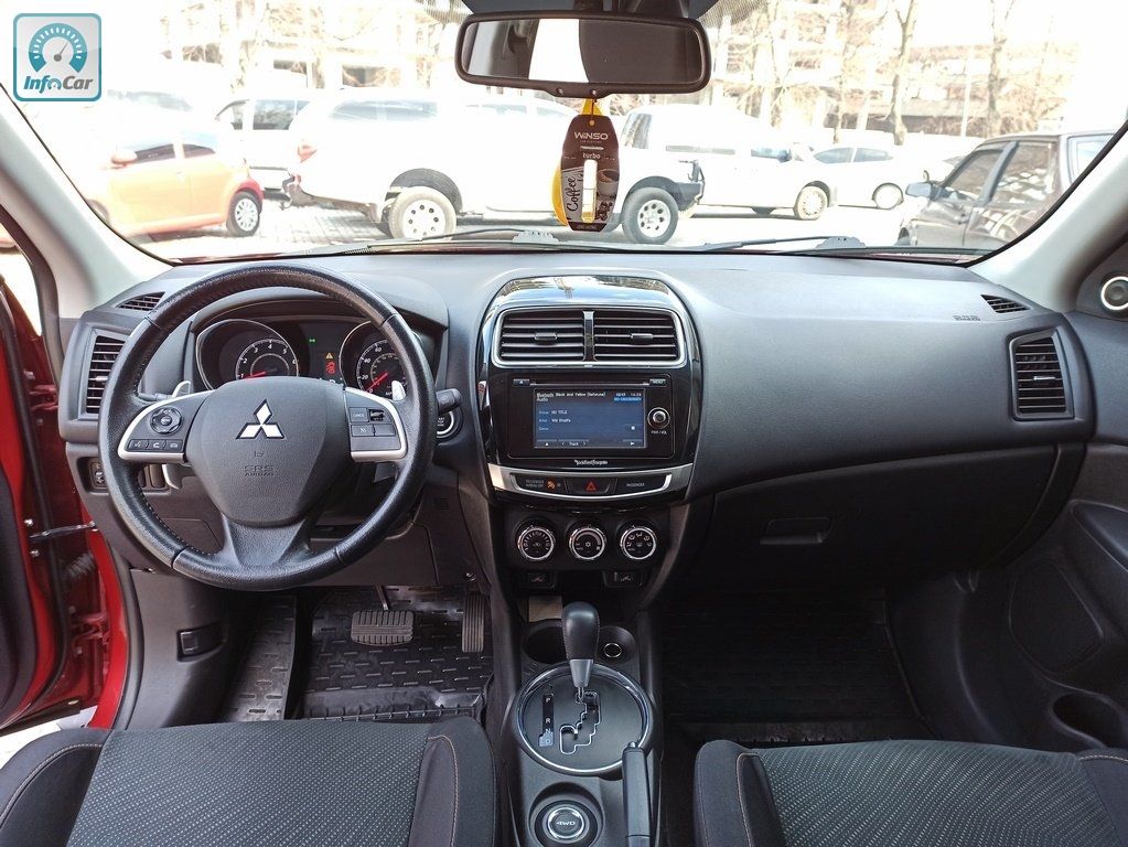 Mitsubishi asx салон