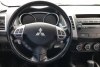 Mitsubishi Outlander XL  2011.  12