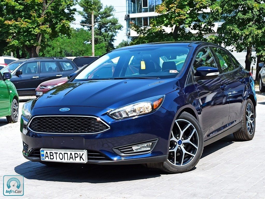 Ford focus синий