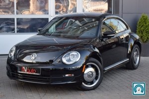 Volkswagen Beetle  2015 809572