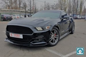 Ford Mustang  2014 810498