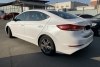 Hyundai Elantra  2017.  4
