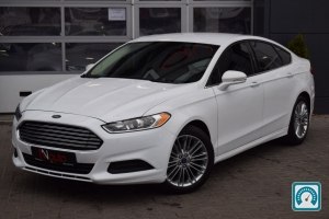 Ford Fusion  2015 810548