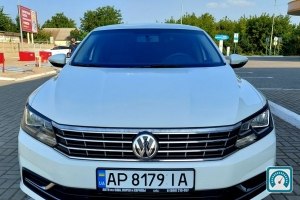 Volkswagen Passat 8 2017 810675
