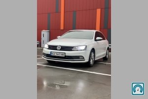 Volkswagen Jetta  2016 811008