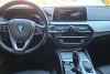 BMW 5 Series xDrive 2017. Фото 12