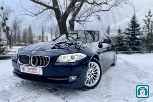 BMW 5 Series  2013 811635