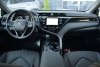 Toyota Camry  2020.  9