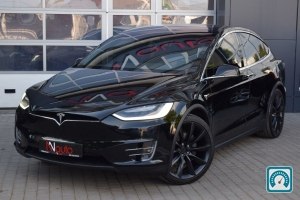 Tesla Model X 75D 2019 812912