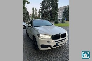 BMW X6  2017 813030