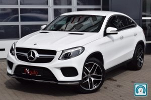Mercedes GLE-Class Coupe 2019 813583