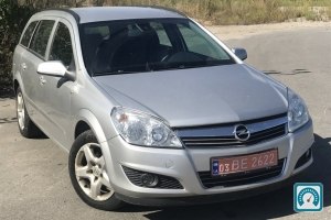 Opel Astra  2008 813863