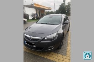 Opel Astra J ecoTEC 2011 814173