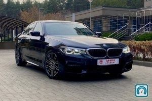 BMW 5 Series  2017 814511