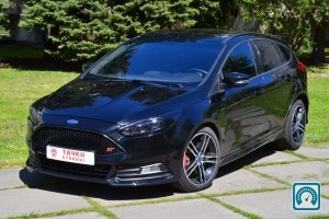 Ford Focus ST 2016 815322