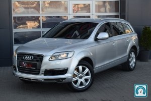 Audi Q7  2007 815982