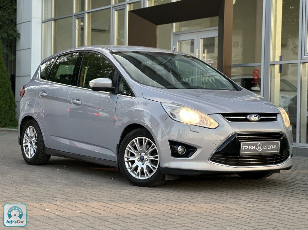 Ford b Max 2011