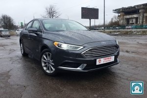 Ford Fusion  2018 818428
