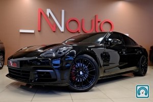 Porsche Panamera  2019 818898