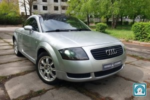 Audi TT  1999 819065