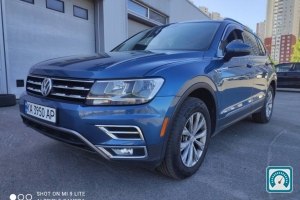 Volkswagen Tiguan FULL 2017 819284