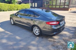 Ford Fusion USA  2015 819329