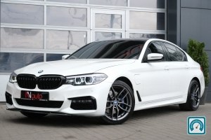 BMW 5 Series  2018 819383